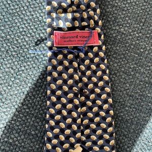 NWOT Vintage Vineyard Vines Boys Navy Football Tie